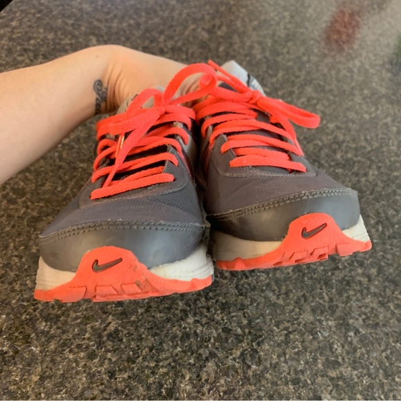 NIKE Air Max Flywire Sneakers - Picture 6 of 9